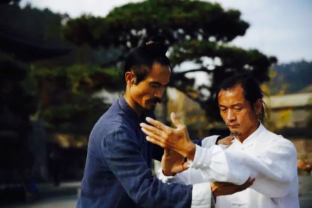 Yuan Xiu Gang teaching